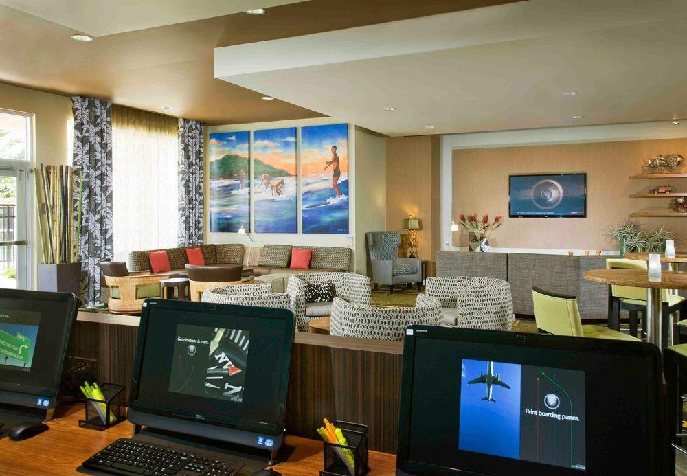Courtyard By Marriott Maui Kahului Airport Hotel Exterior foto