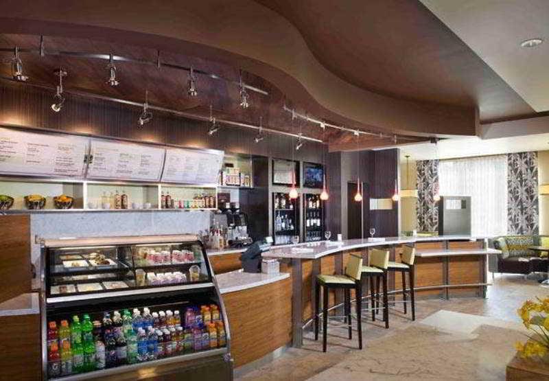 Courtyard By Marriott Maui Kahului Airport Hotel Exterior foto