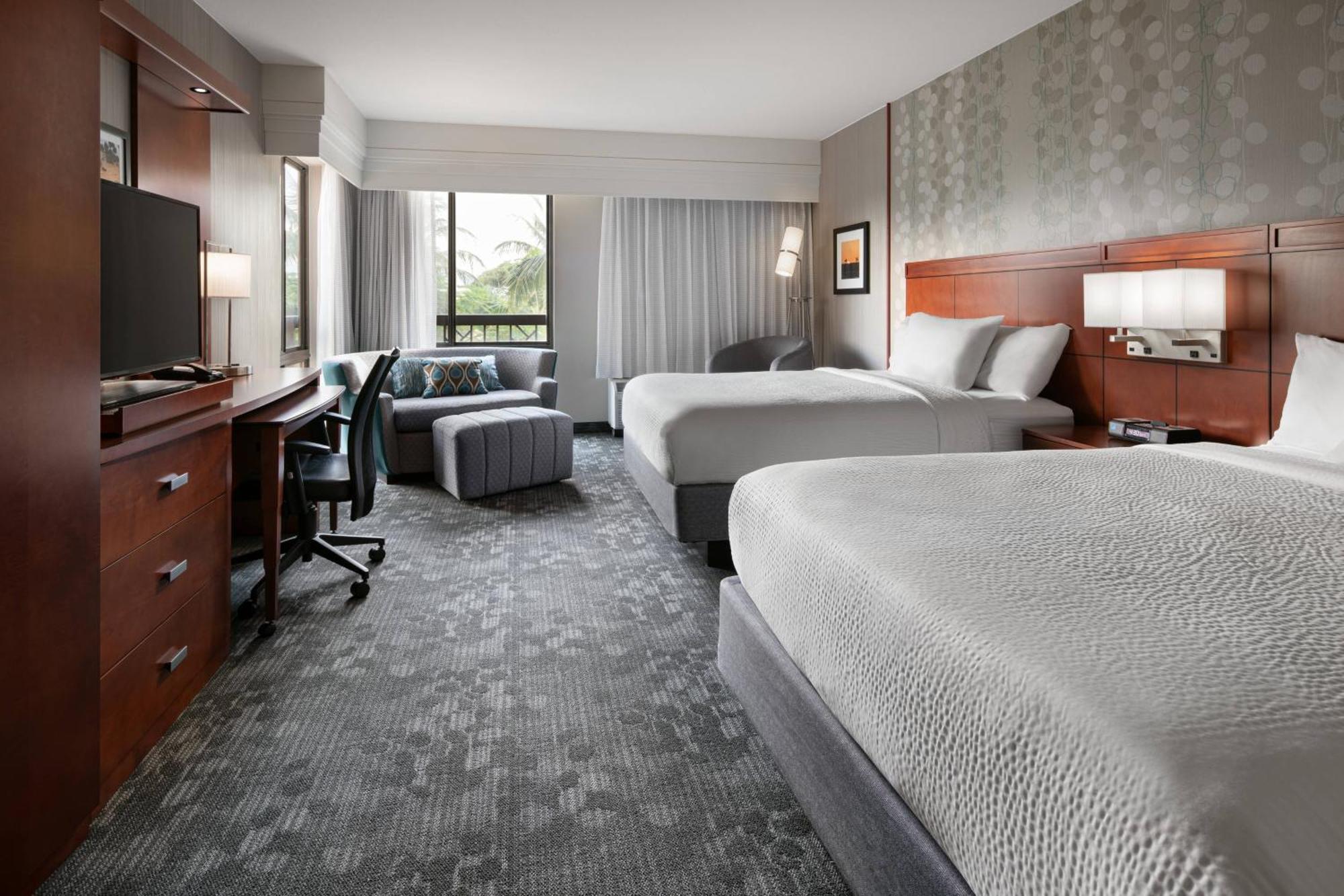 Courtyard By Marriott Maui Kahului Airport Hotel Exterior foto